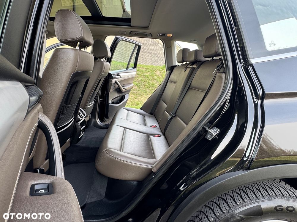 BMW X3 xDrive20d - 32