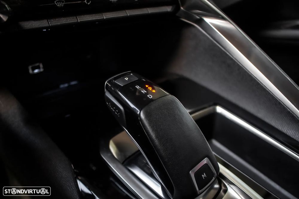 Peugeot 3008 1.2 PureTech Allure Pack EAT8 - 20