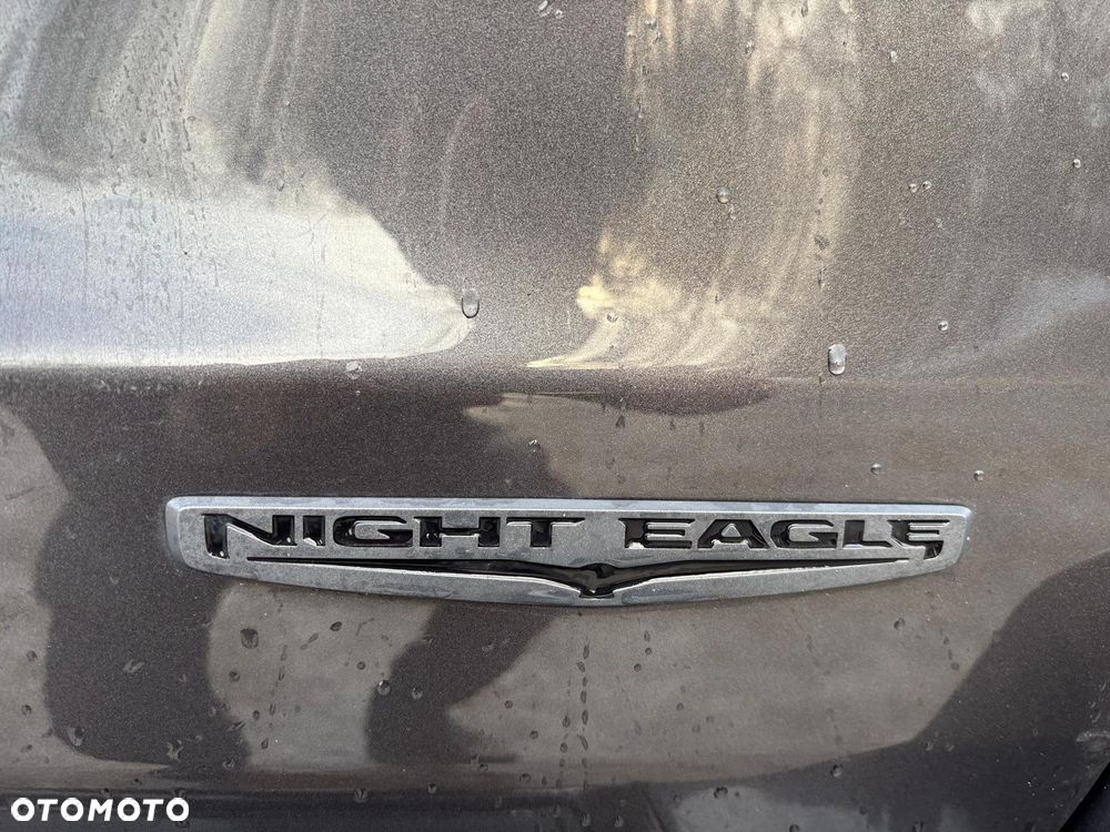 Jeep Grand Cherokee - 8