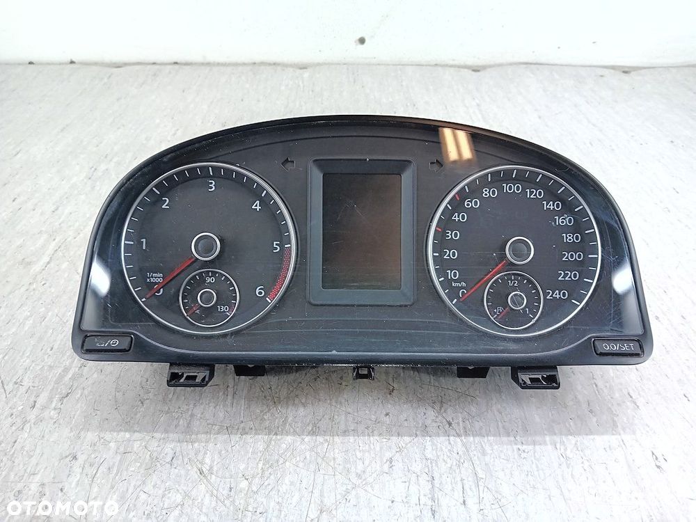 LICZNIK VW CADDY III FL 2K0920865J 1.6 TDI - 1