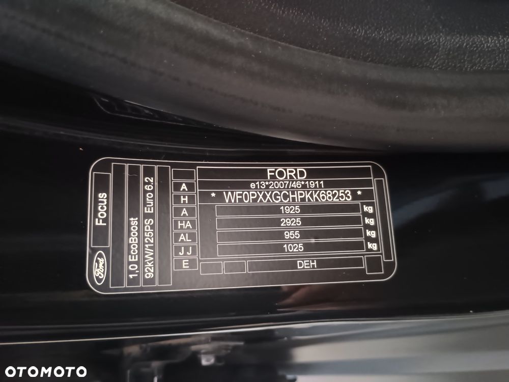 Ford Focus 1.0 EcoBoost Titanium Business - 21