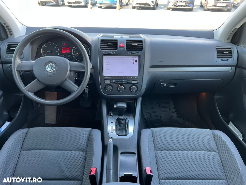 Volkswagen Golf 1.9 TDI Comfortline DSG - 17
