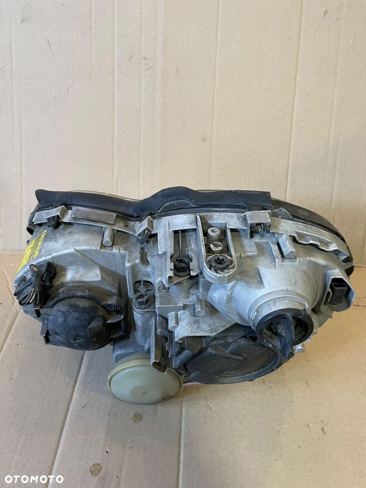 Lampa Mercedes W203 lift prawy przód A2038203261 OE - 2