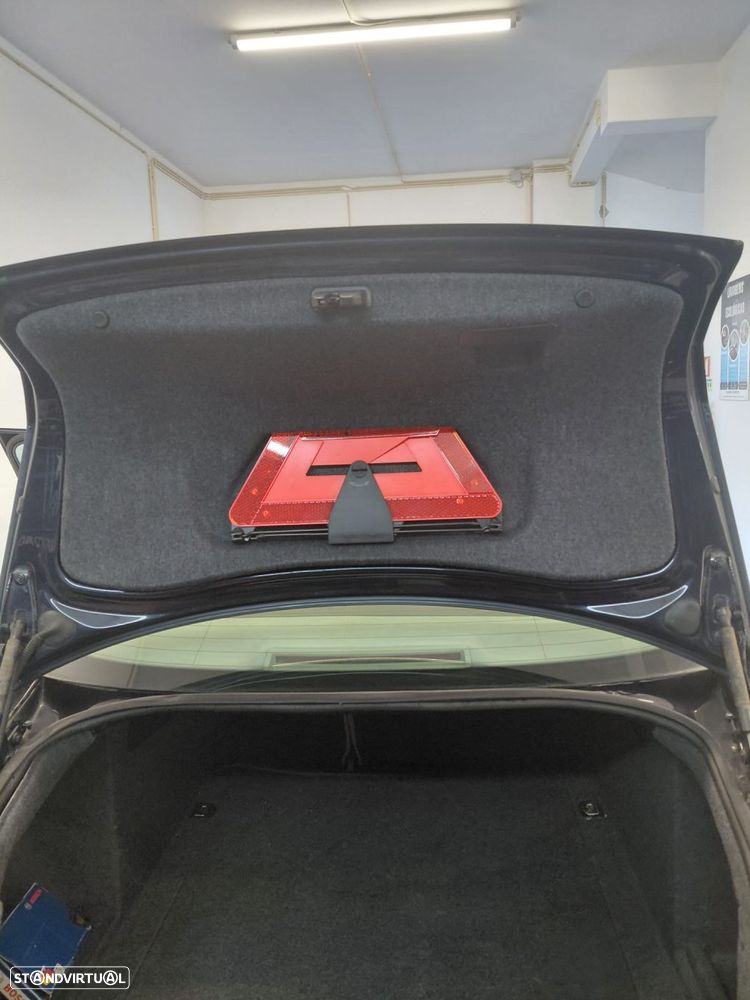 Audi A4 1.8 T Multitronic - 23