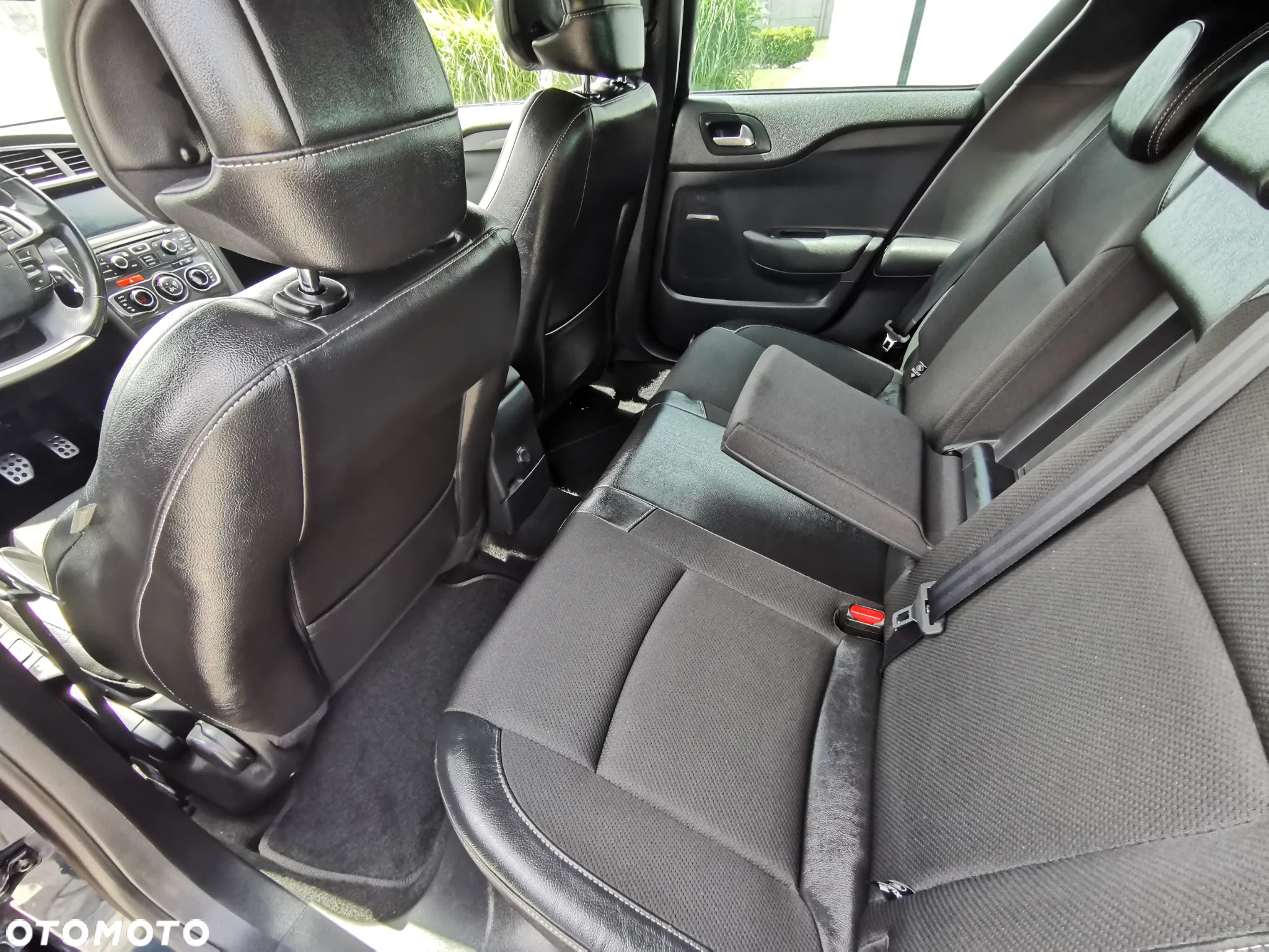 Citroën DS4 2.0 BlueHDi SoChic S&S - 14