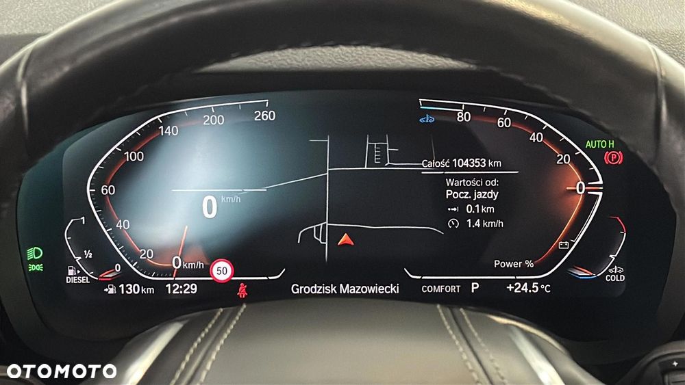 BMW Seria 5 520d xDrive mHEV - 16