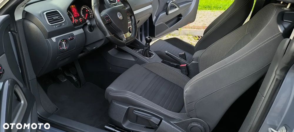 Volkswagen Scirocco 2.0 TDI Blue Motion Technologie - 4