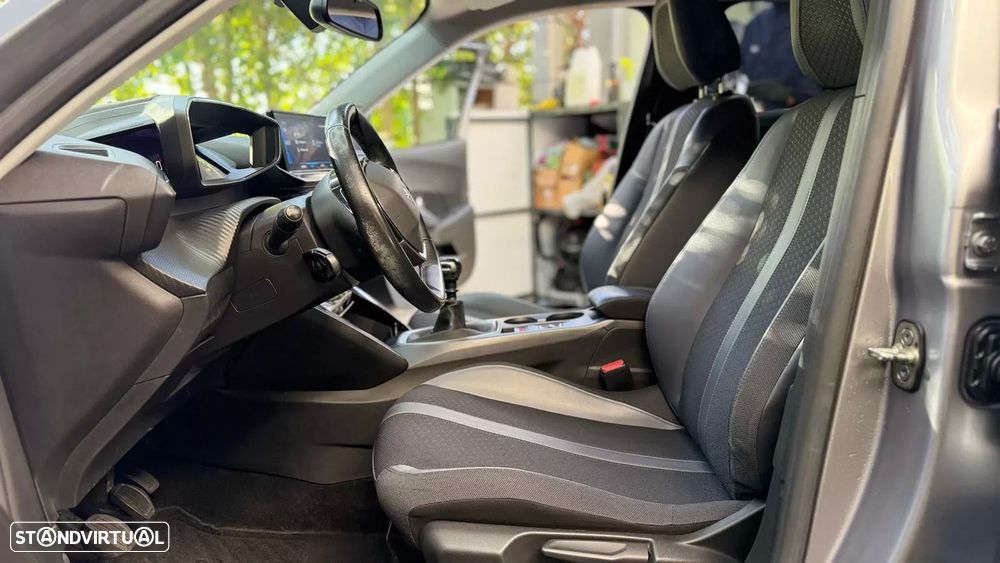 Peugeot 2008 1.2 PureTech Allure Pack - 12