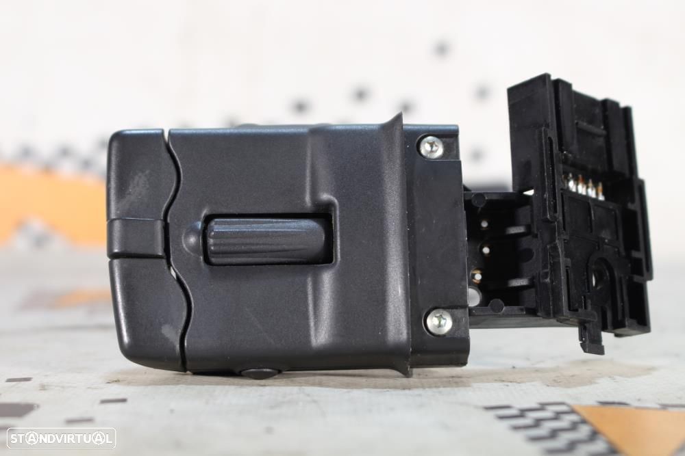 Comando De Rádio Renault Megane Ii (Bm0/1_, Cm0/1_)  8200103769 / Comu - 2