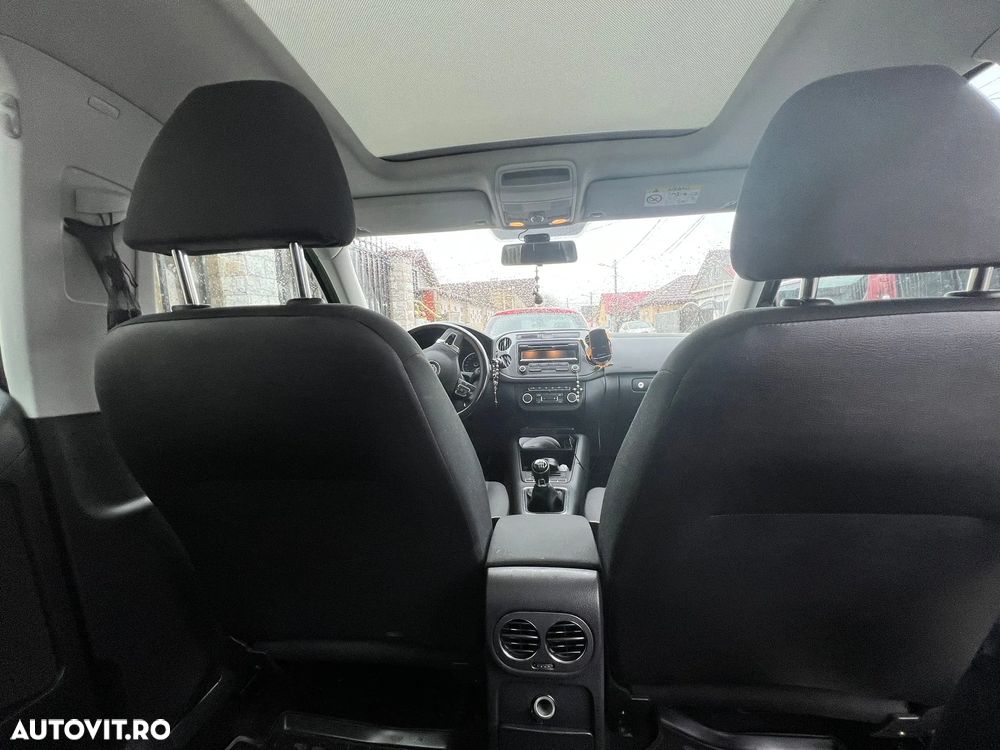 Volkswagen Tiguan - 8