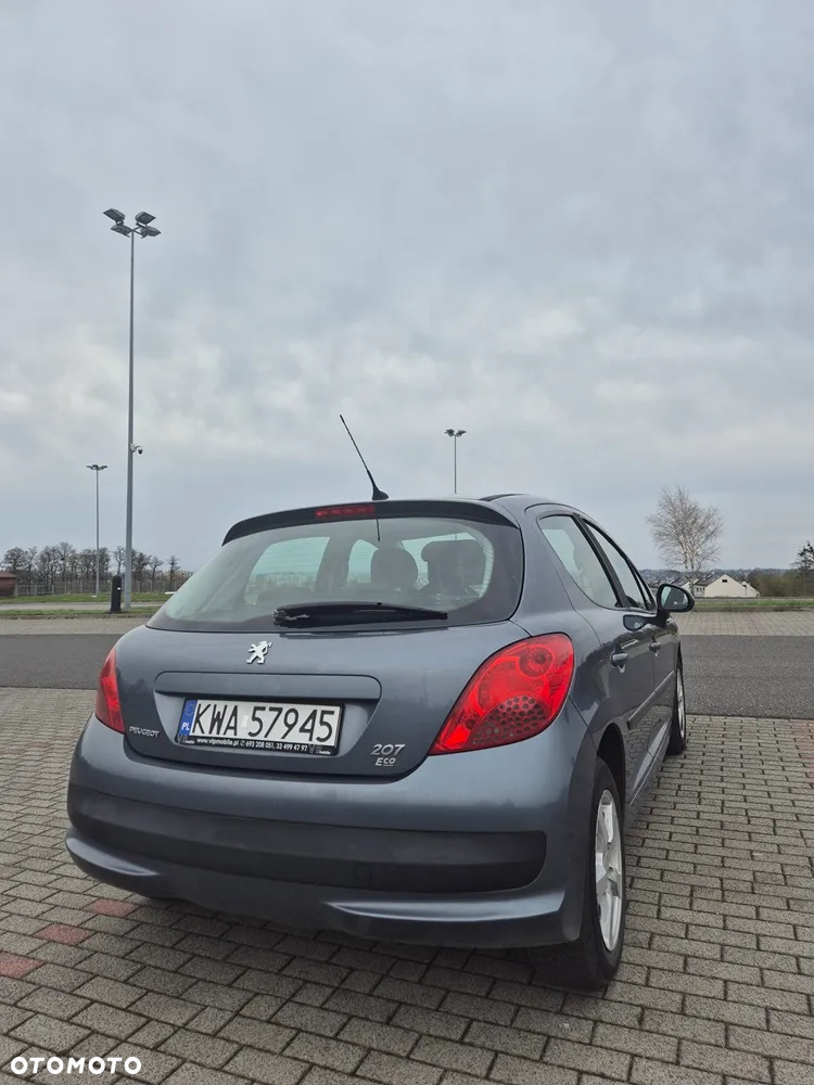 Peugeot 207 - 6