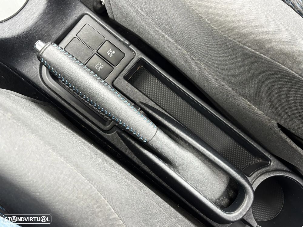 Toyota Yaris 1.5 HSD Comfort+P.Style - 31