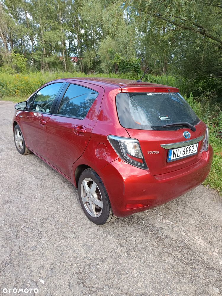 Toyota Yaris Hybrid 100 Premium - 1