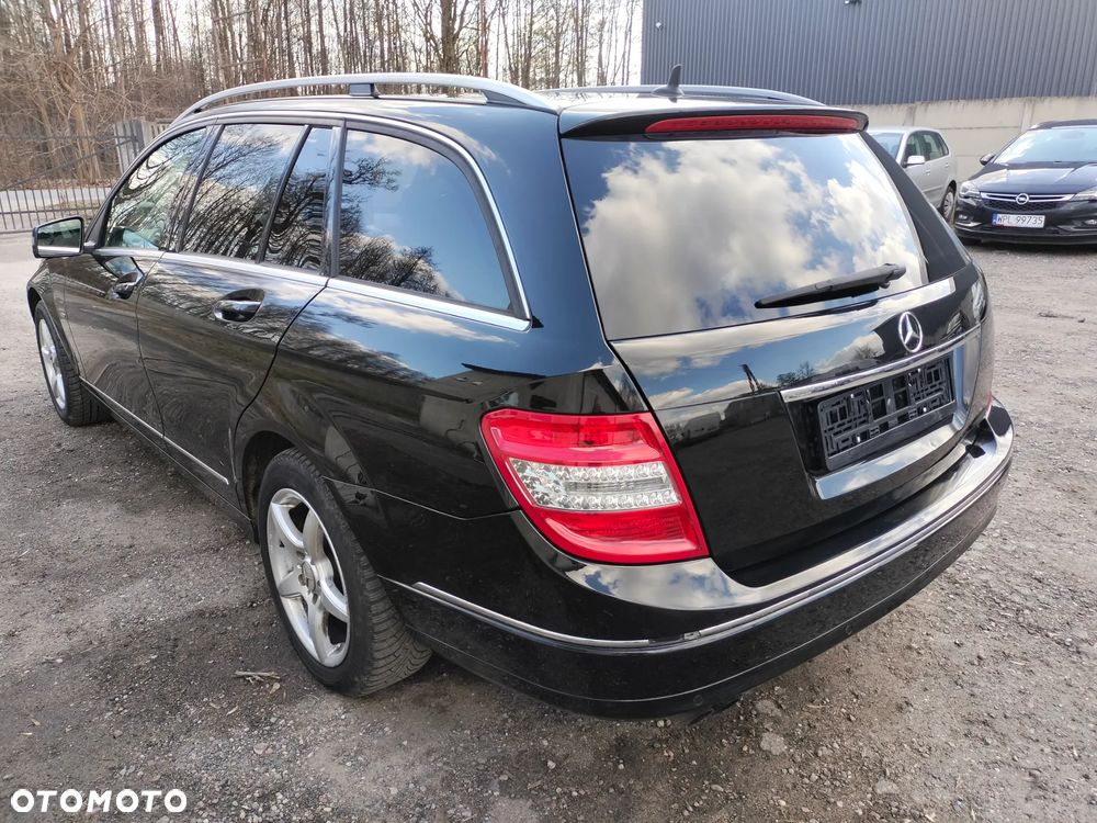 Mercedes-Benz Klasa C 180 Kompressor BlueEFFICIENCY Elegance - 6