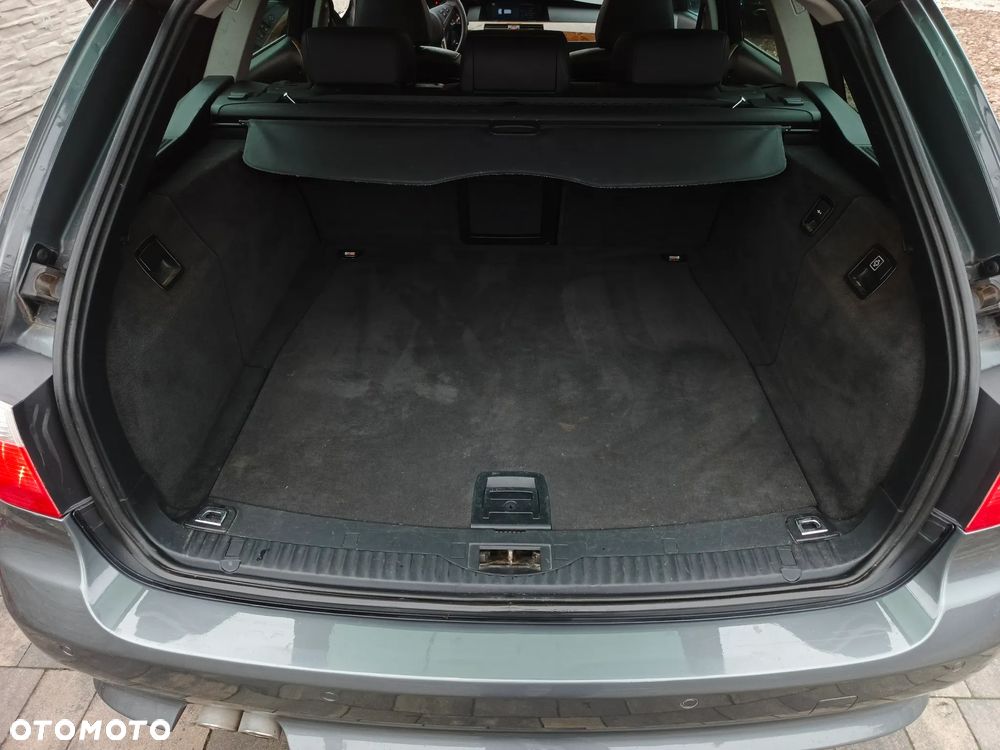 BMW Seria 5 530xd - 29