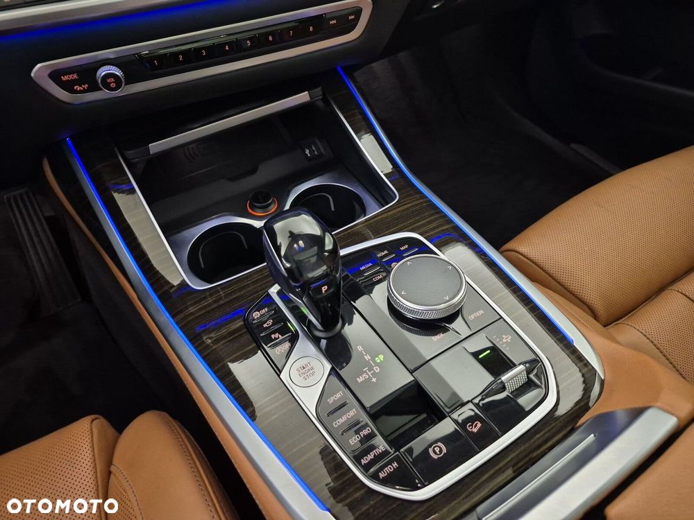 BMW X7 - 17