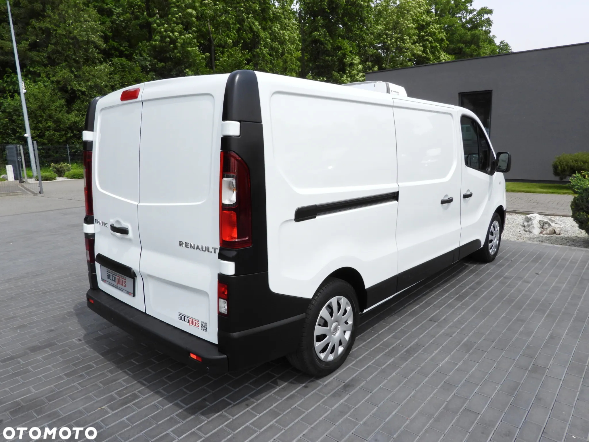 Renault TRAFIC  FURGON CHŁODNIA 0*C TEMPOMAT LEDY KLIMATYZACJA 120KM [ 895067 ] - 15