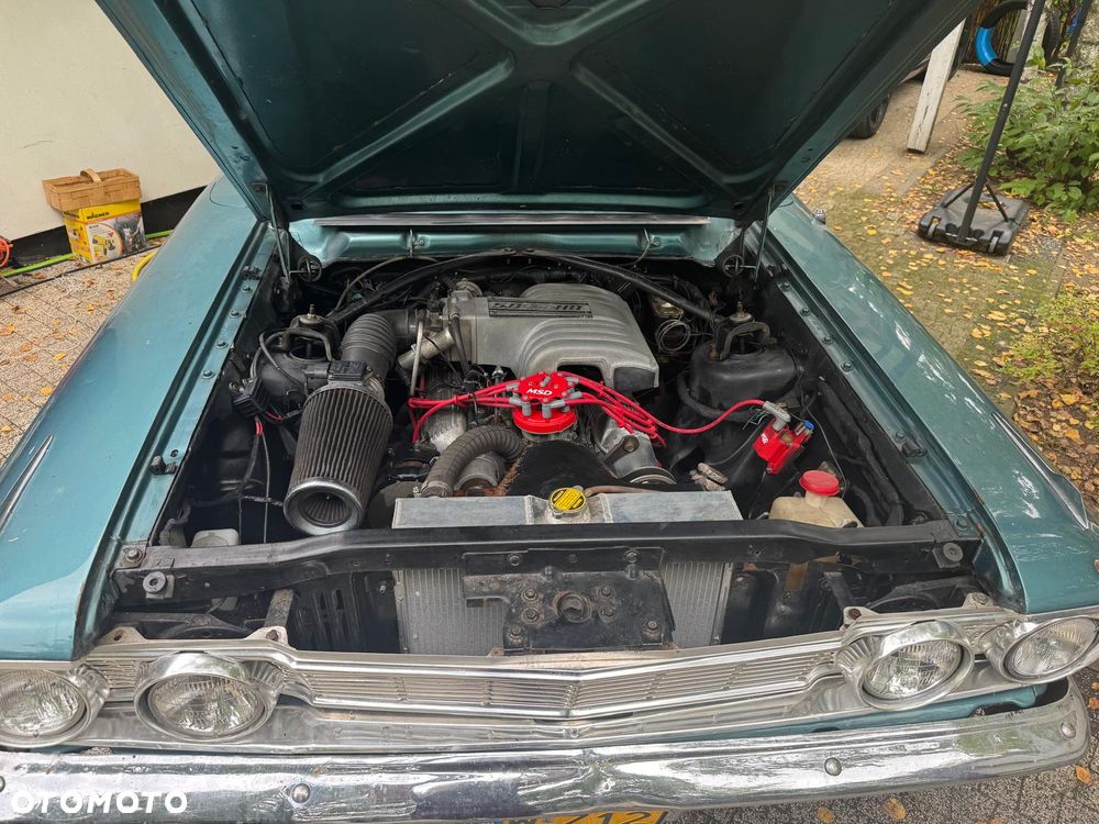 Ford Fairlane - 24