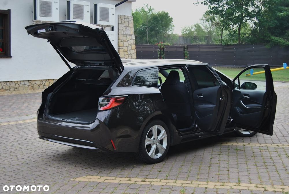 Toyota Corolla 1.8 Hybrid Comfort - 25