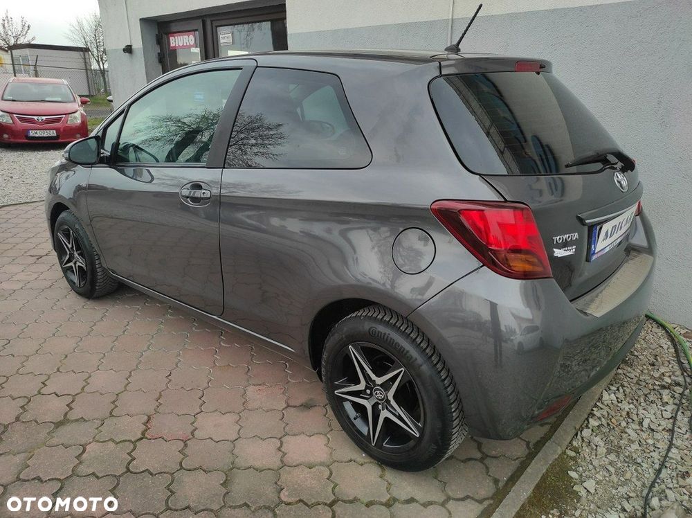 Toyota Yaris - 4
