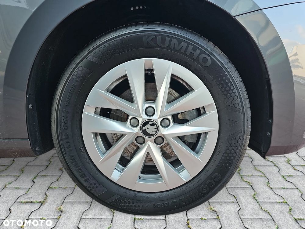 Skoda Fabia 1.0 TSI Edition 130 - 14