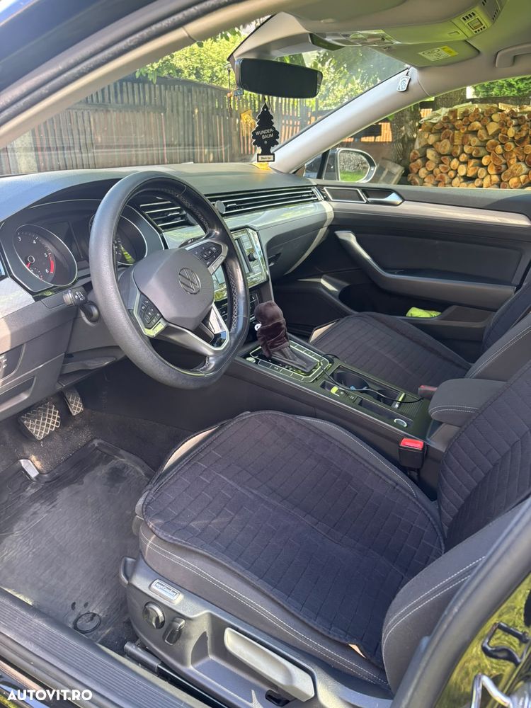 Volkswagen Passat 2.0 TDI DSG Comfortline - 9