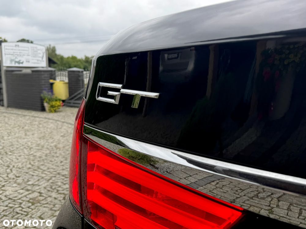 BMW 5GT 535i xDrive Gran Turismo - 14