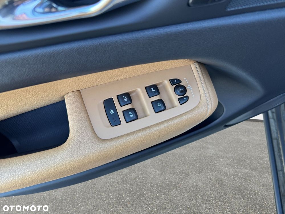 Volvo XC 60 D5 AWD Geartronic Inscription - 30