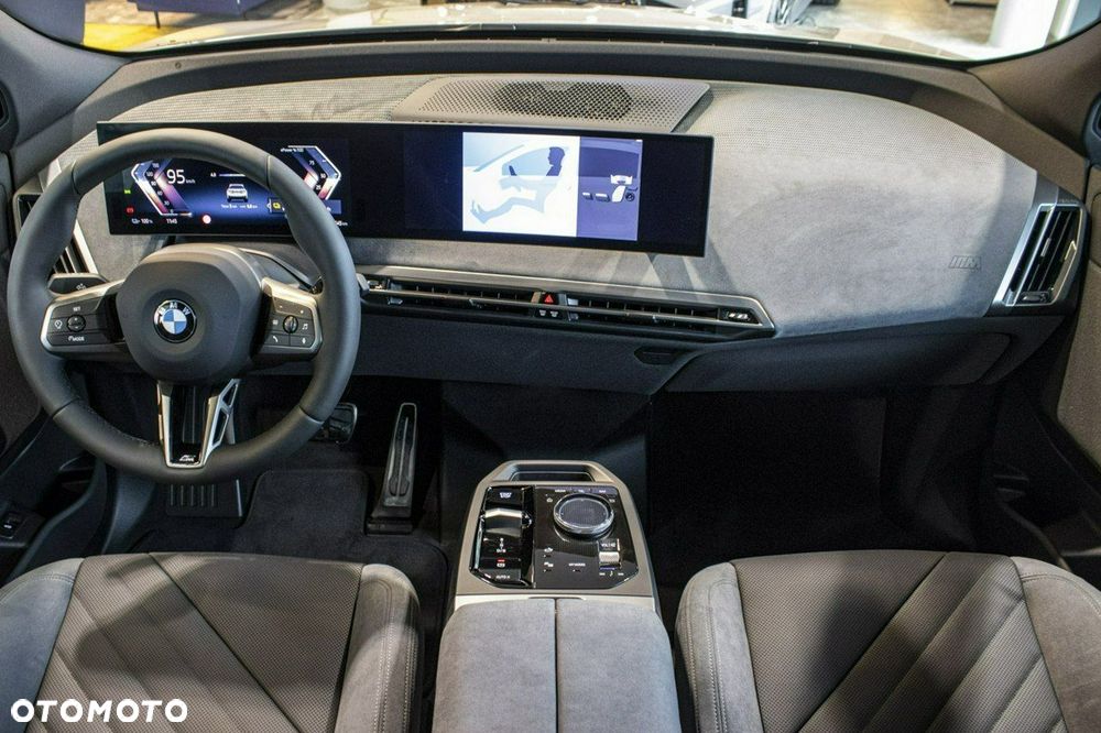 BMW iX - 14