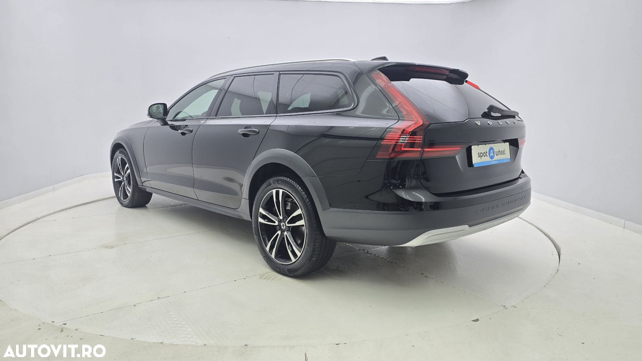 Volvo V90 - 8