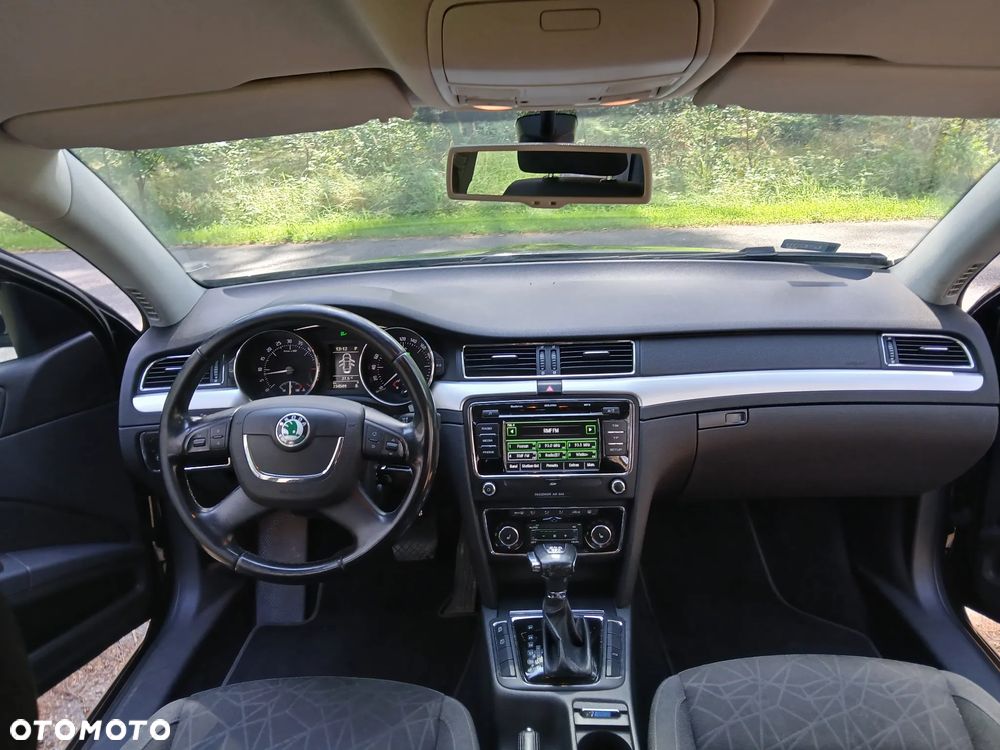 Skoda Superb 2.0 TDI 4x4 DSG FAMILY - 12