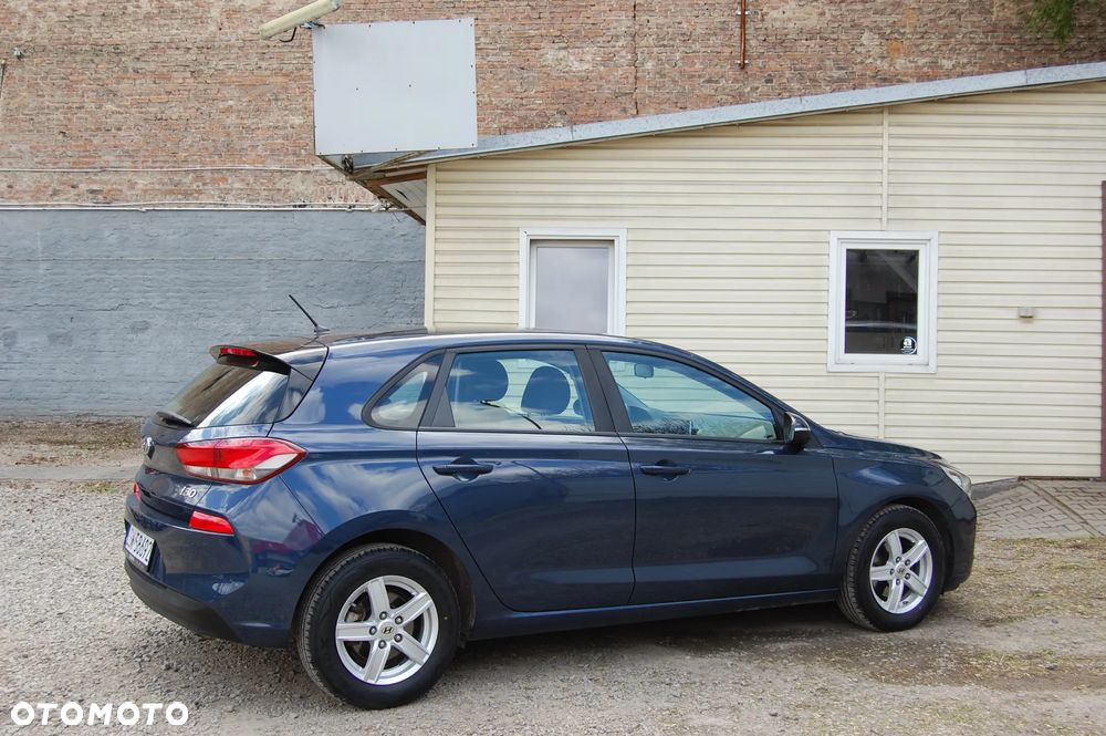 Hyundai i30 1.4 Trend - 16