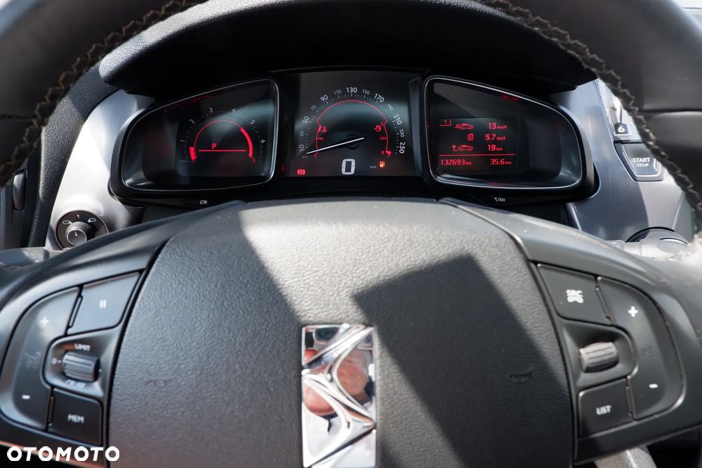 Citroën DS5 HDi 165 SportChic - 16