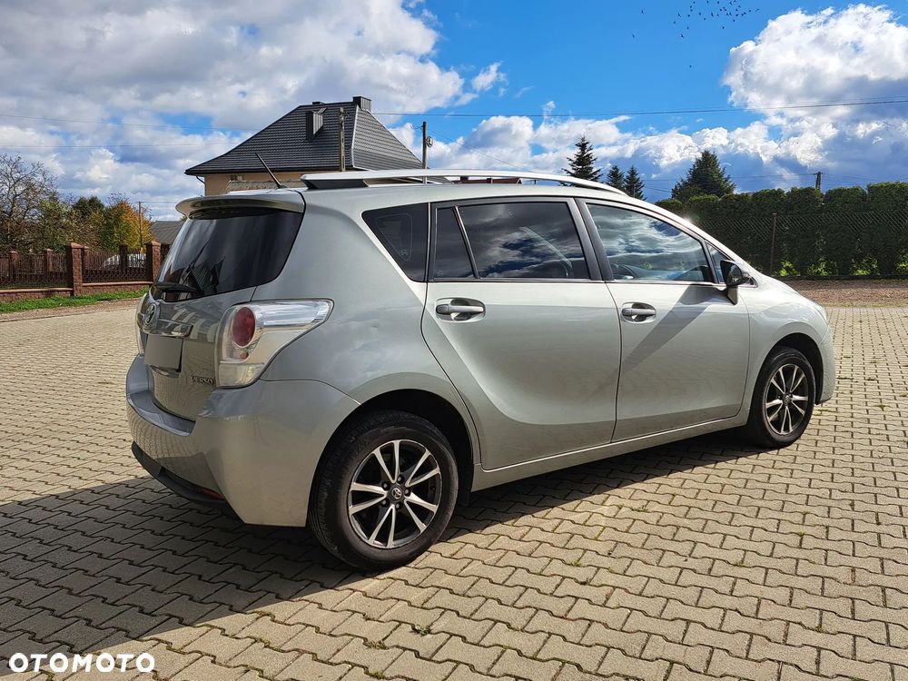 Toyota Verso 1.8 Premium EU5 7os - 4