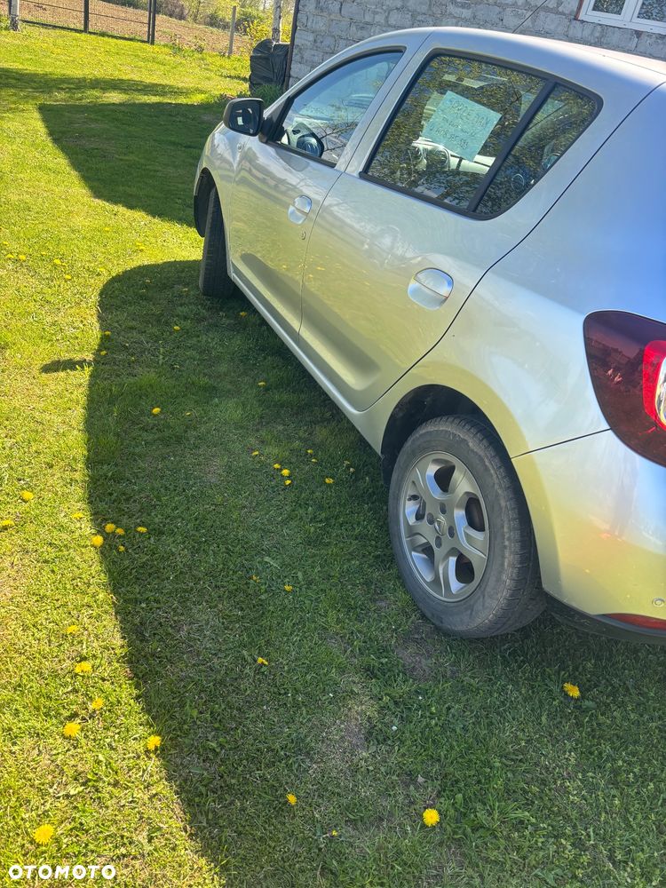 Dacia Sandero 1.2 16V - 4