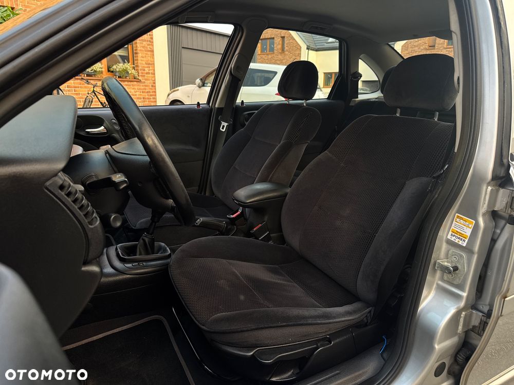 Opel Vectra 1.6 GL Plus - 9