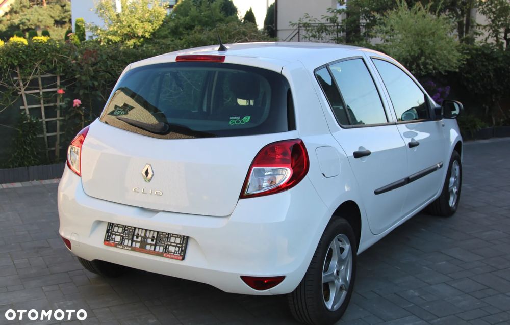 Renault Clio 1.2 16V 75 Yahoo - 3