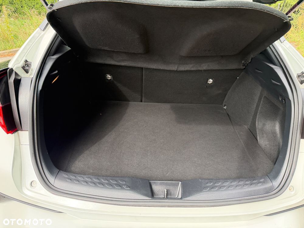 Toyota C-HR Business-Edition - 16