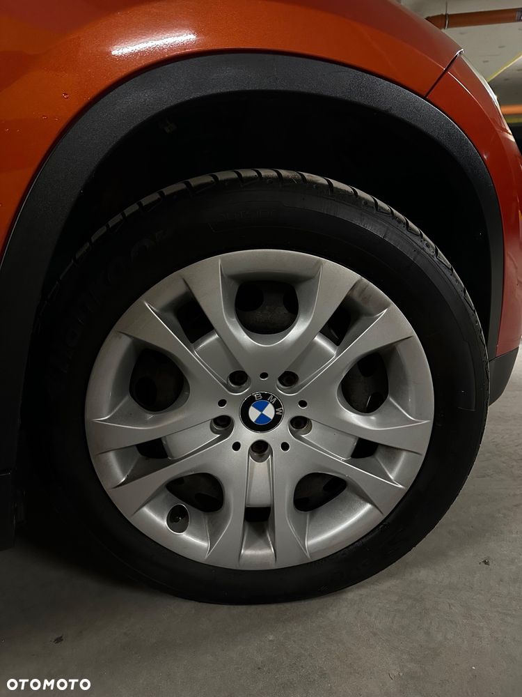 BMW X1 sDrive18i - 35