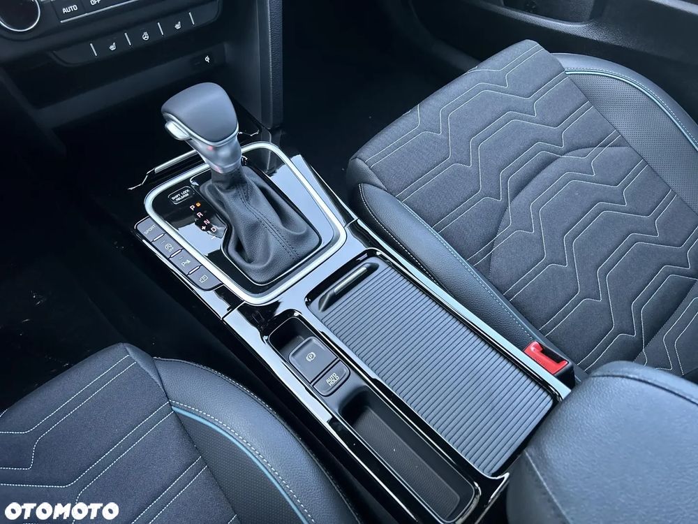 Kia XCeed 1.6 T-GDI Tribute DCT - 16