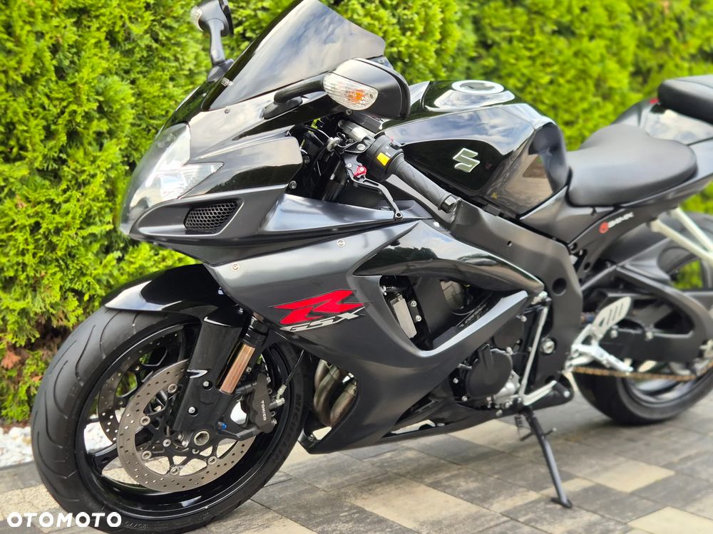 Suzuki GSX-R - 10