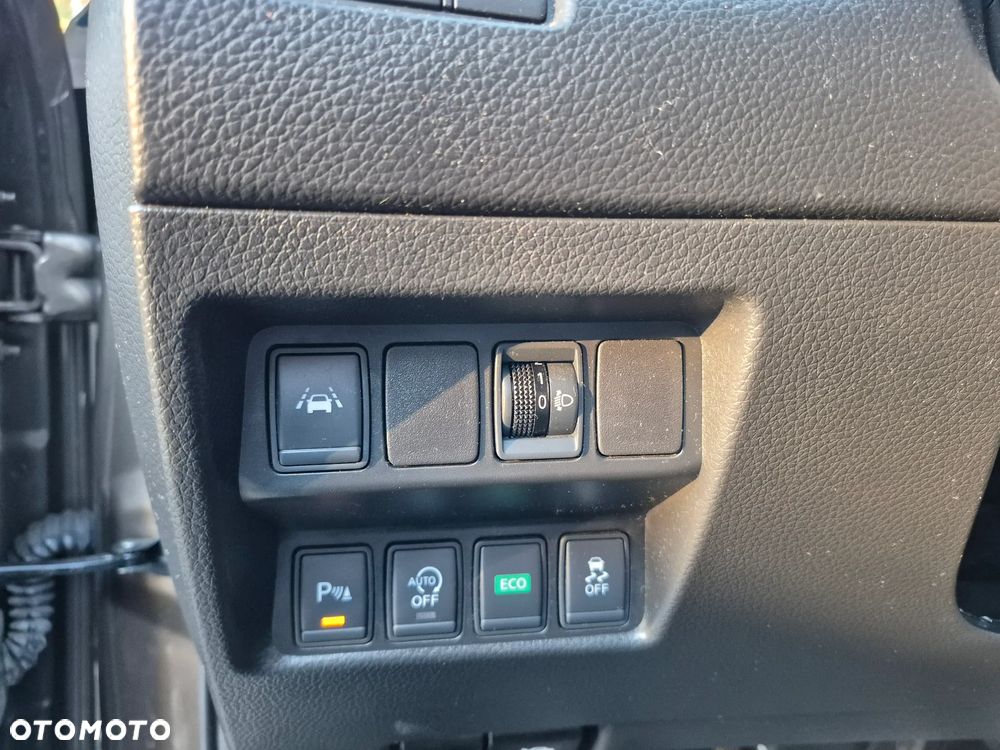 Nissan Qashqai 1.2 DIG-T Xtronic ACENTA - 19