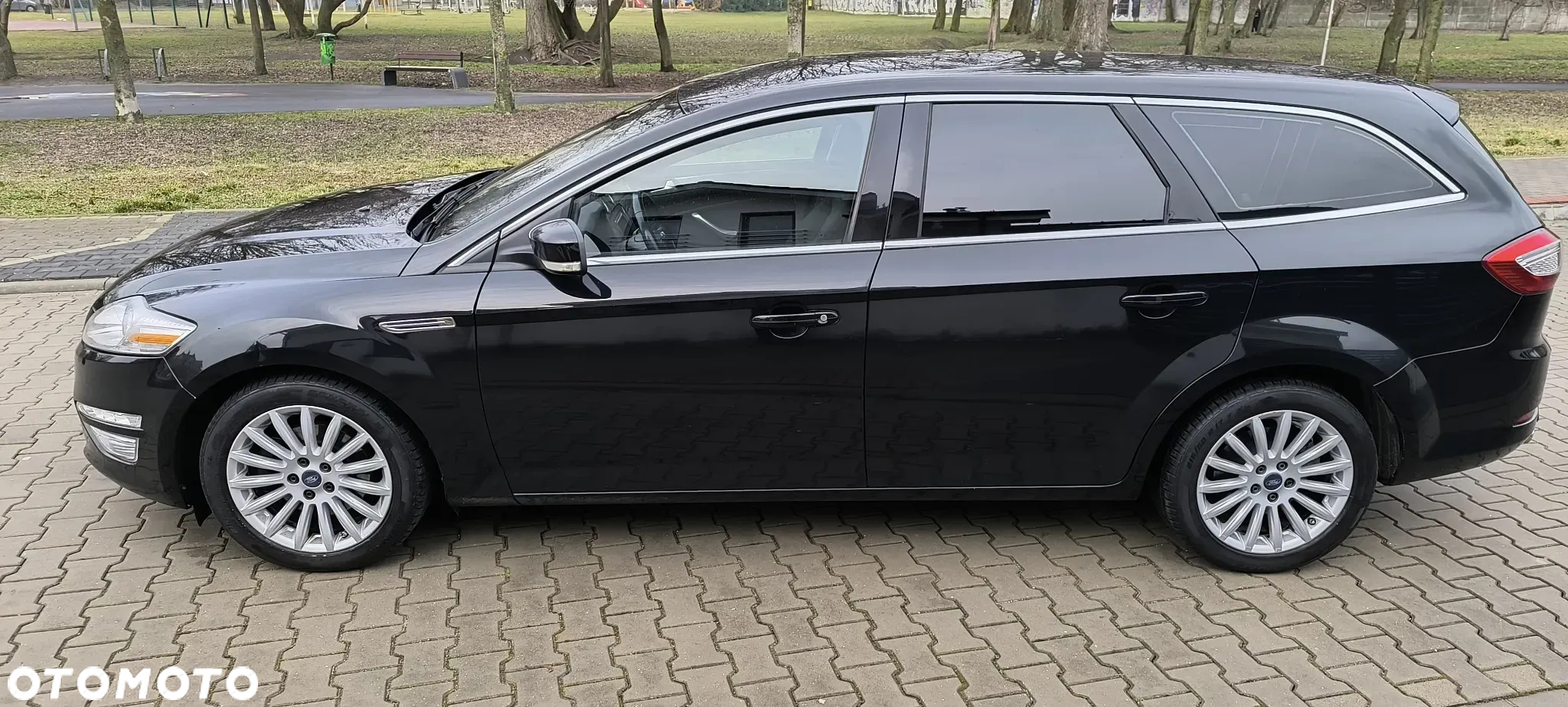 Ford Mondeo 2.0 EcoBoost Titanium - 4