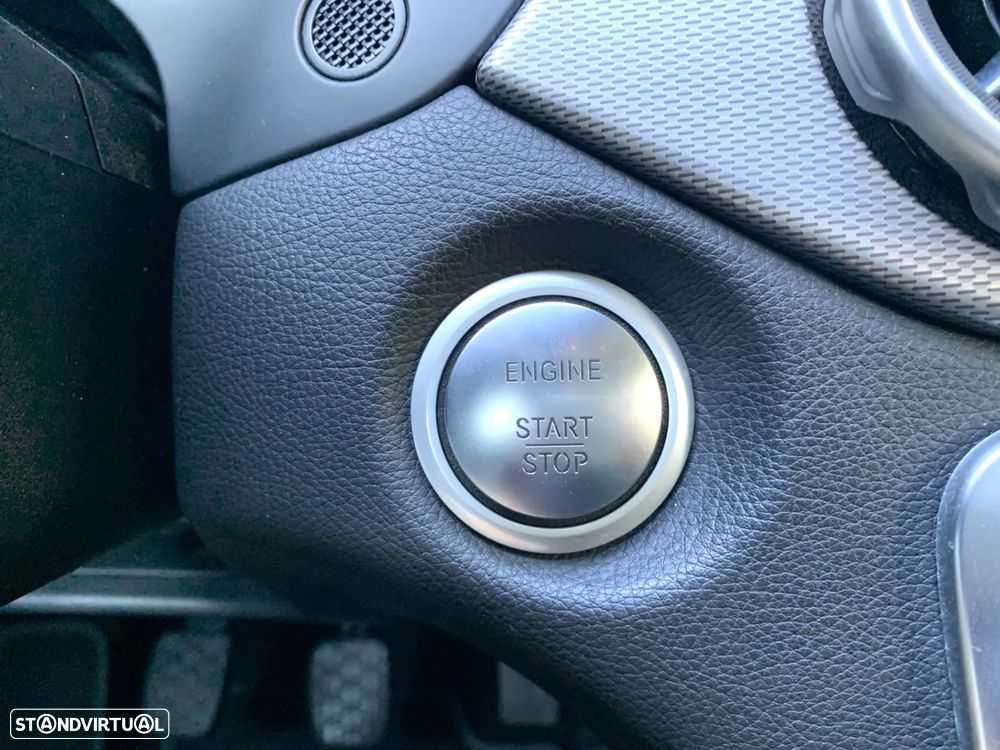 Mercedes-Benz GLA 180 d Urban - 8