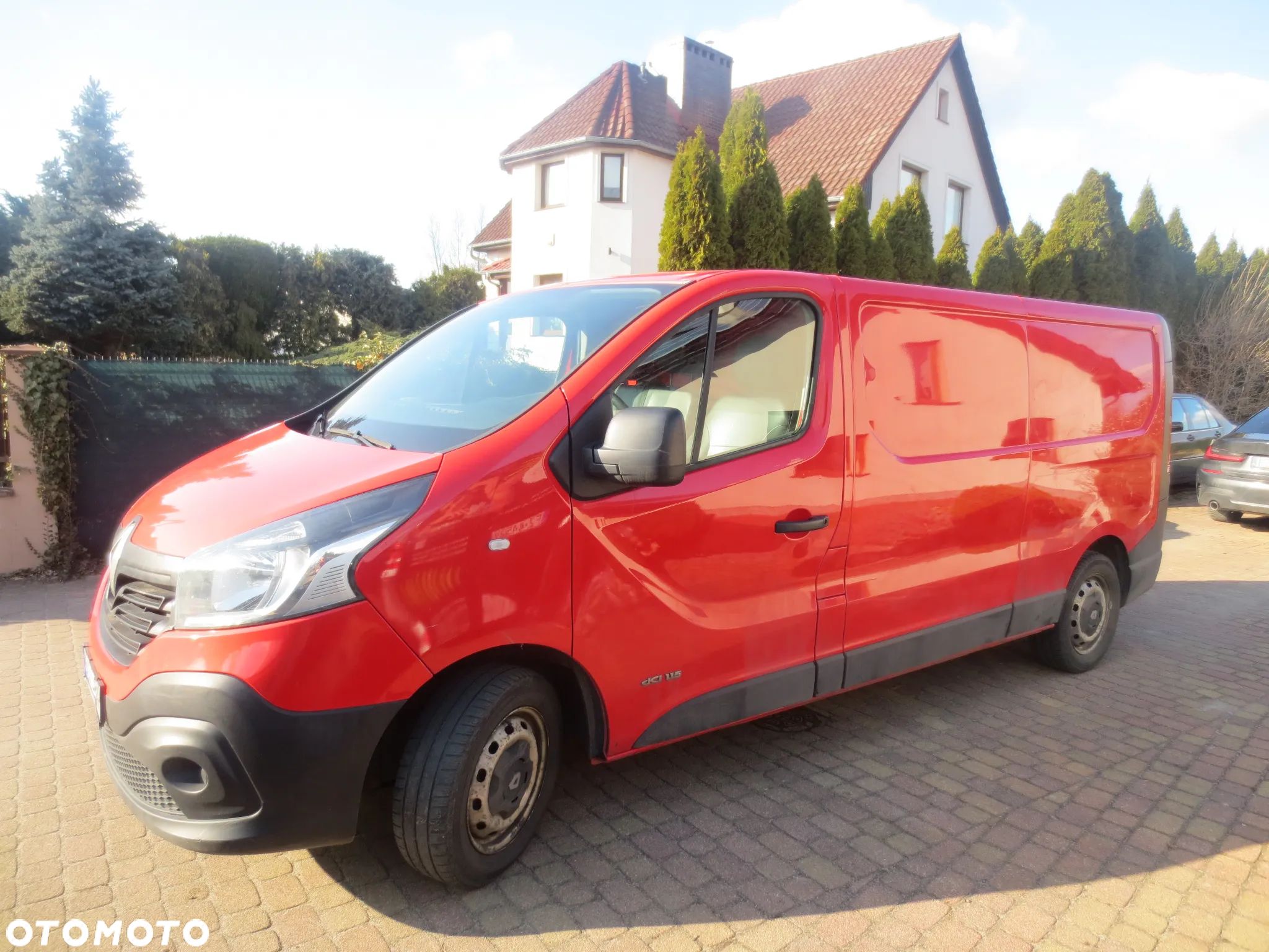Renault TRAFIC - 1