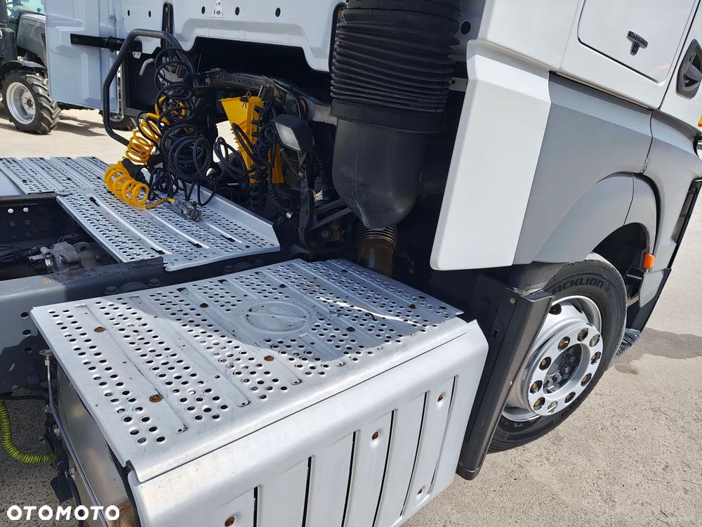 Mercedes-Benz ACTROS 1845 - 16