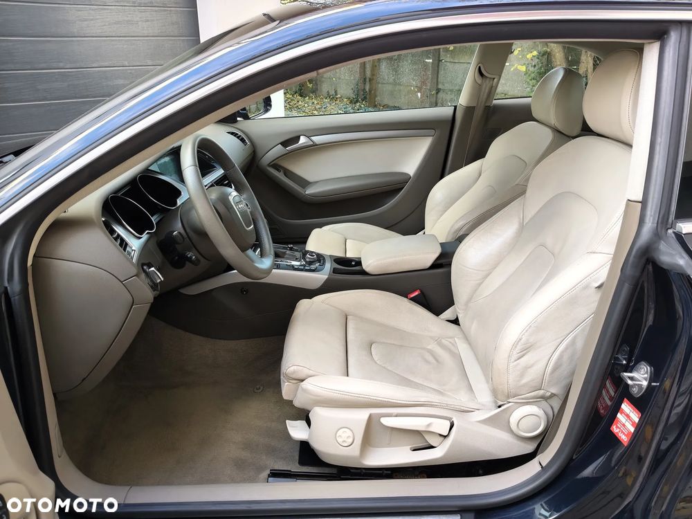 Audi A5 Coupé 2.7 TDI Multitronic - 16