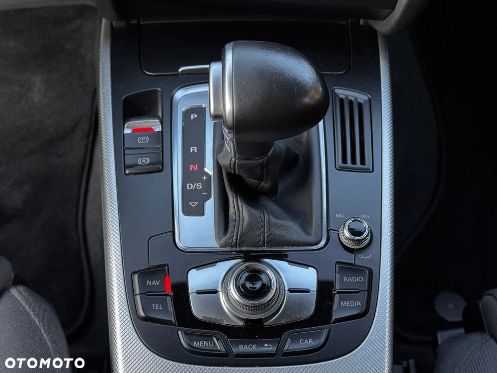 Audi A4 Avant 2.0 TDI S tronic quattro - 12
