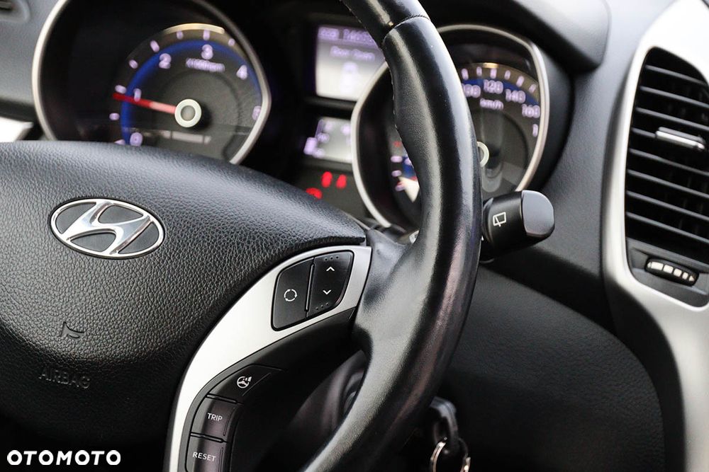 Hyundai i30 i30cw 1.4 CRDi Advantage - 31