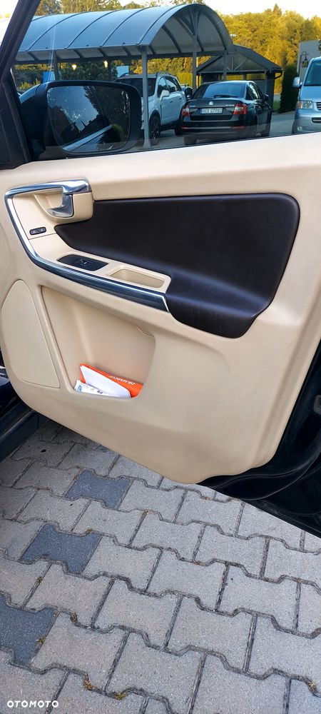 Volvo XC 60 2.4D AWD Summum - 8